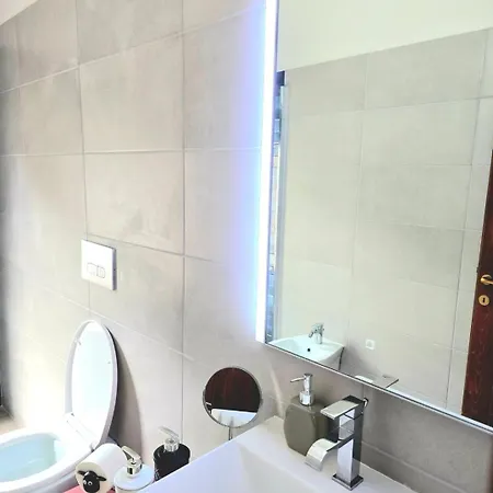 Apartment Stylish With Patio 4 Min Walk To The Solanas (Cagliari)
