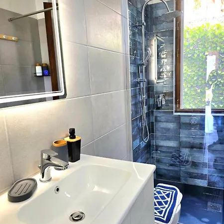 Appartement Stylish With Patio 4 Min Walk To The Solanas (Cagliari)