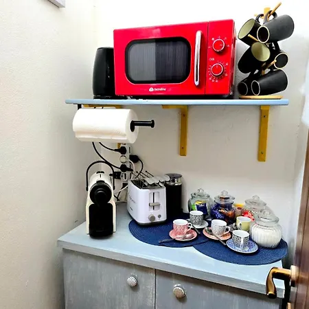 Stylish With Patio 4 Min Walk To The Appartamento